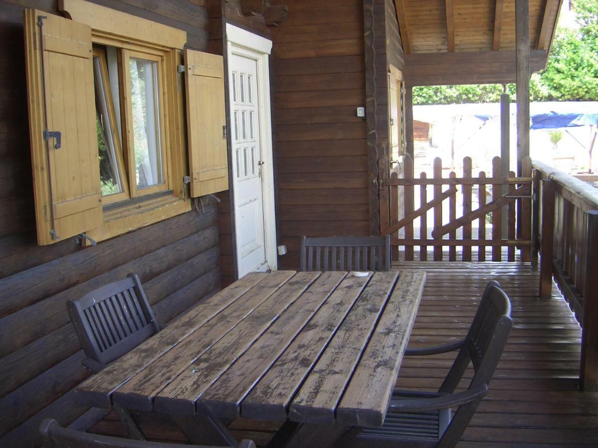 Chalet L Oasi Di Ambra 8 Posti Letto Con Uso Piscina أرديا المظهر الخارجي الصورة