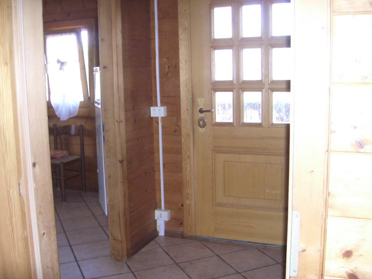 Chalet L Oasi Di Ambra 8 Posti Letto Con Uso Piscina أرديا المظهر الخارجي الصورة