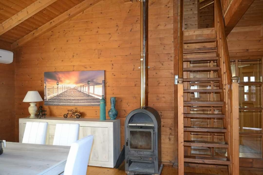 Chalet L Oasi Di Ambra 8 Posti Letto Con Uso Piscina أرديا المظهر الخارجي الصورة