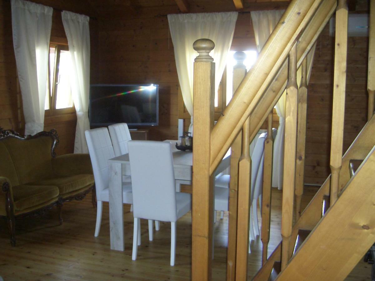 Chalet L Oasi Di Ambra 8 Posti Letto Con Uso Piscina أرديا المظهر الخارجي الصورة