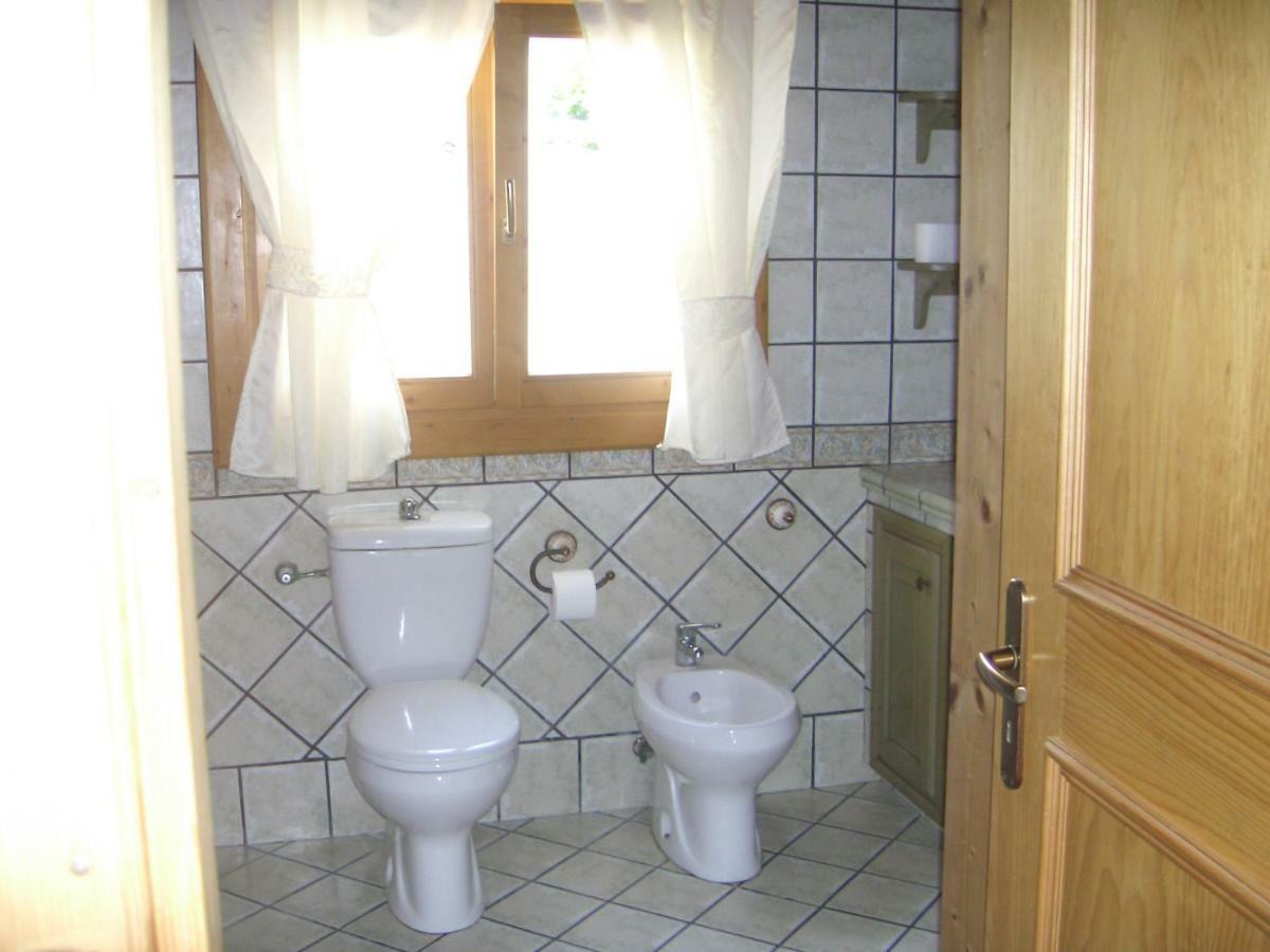 Chalet L Oasi Di Ambra 8 Posti Letto Con Uso Piscina أرديا المظهر الخارجي الصورة