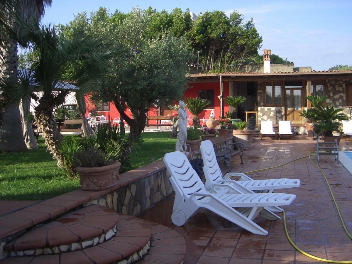 Chalet L Oasi Di Ambra 8 Posti Letto Con Uso Piscina أرديا المظهر الخارجي الصورة